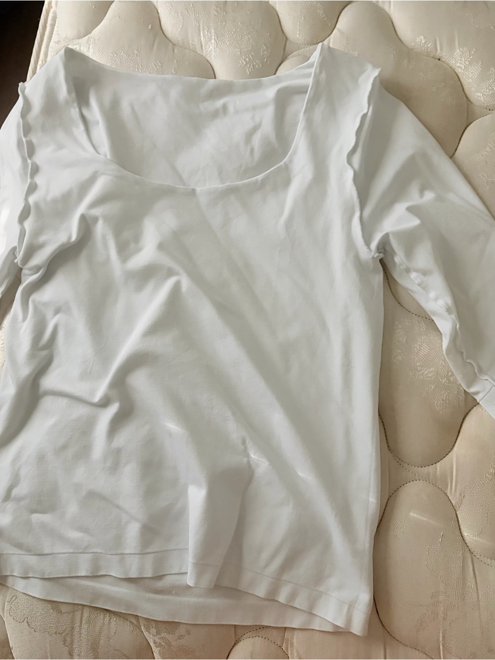 Mid Arm Classic Scoop Neck Women's Top - White